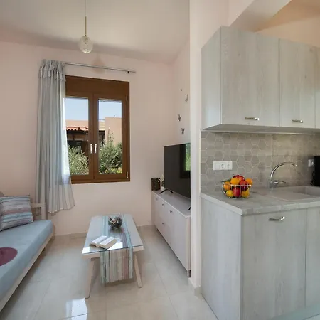Attractive With Shared Pool بيت للعطل Pangalochori