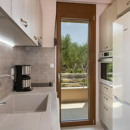بيت للعطل Attractive With Shared Pool *