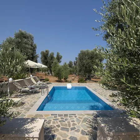 Attractive With Shared Pool بيت للعطل Pangalochori